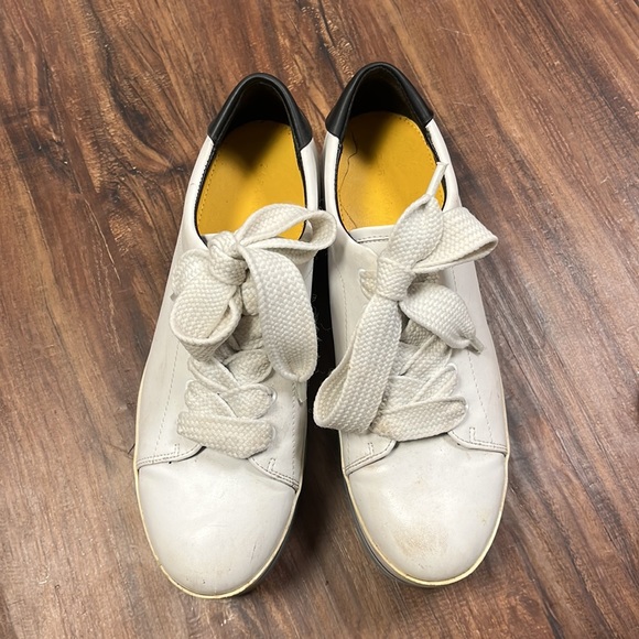 Zara Platform Sneakers - Picture 2 of 4